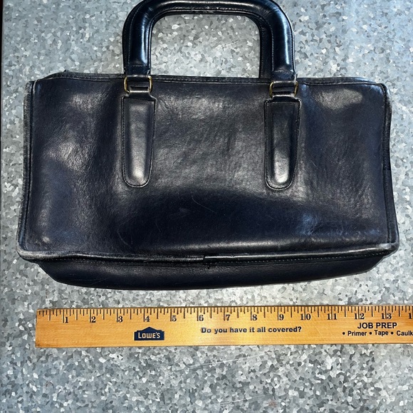 vintage Coach Slim Satchel in black glovetanned leather. - Picture 2 of 11